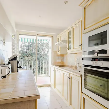 A Avec Terrasse Ensoleillee 아파트