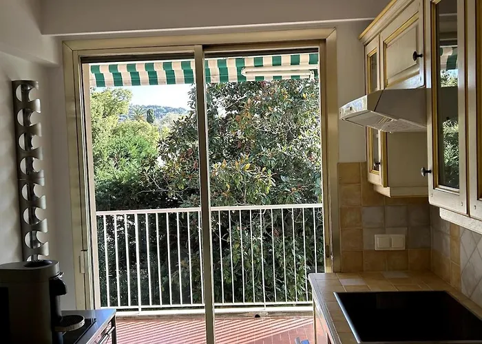 A Avec Terrasse Ensoleillee Apartament