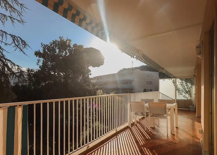 Apartament A Avec Terrasse Ensoleillee *