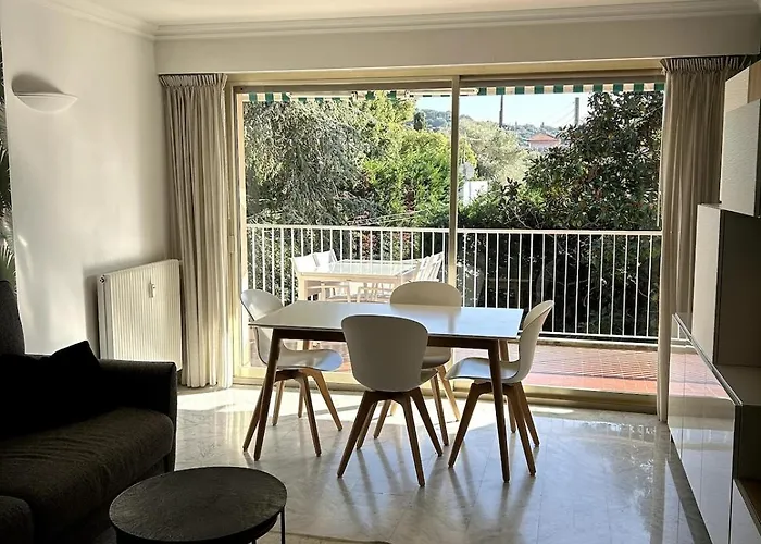A Avec Terrasse Ensoleillee Apartament